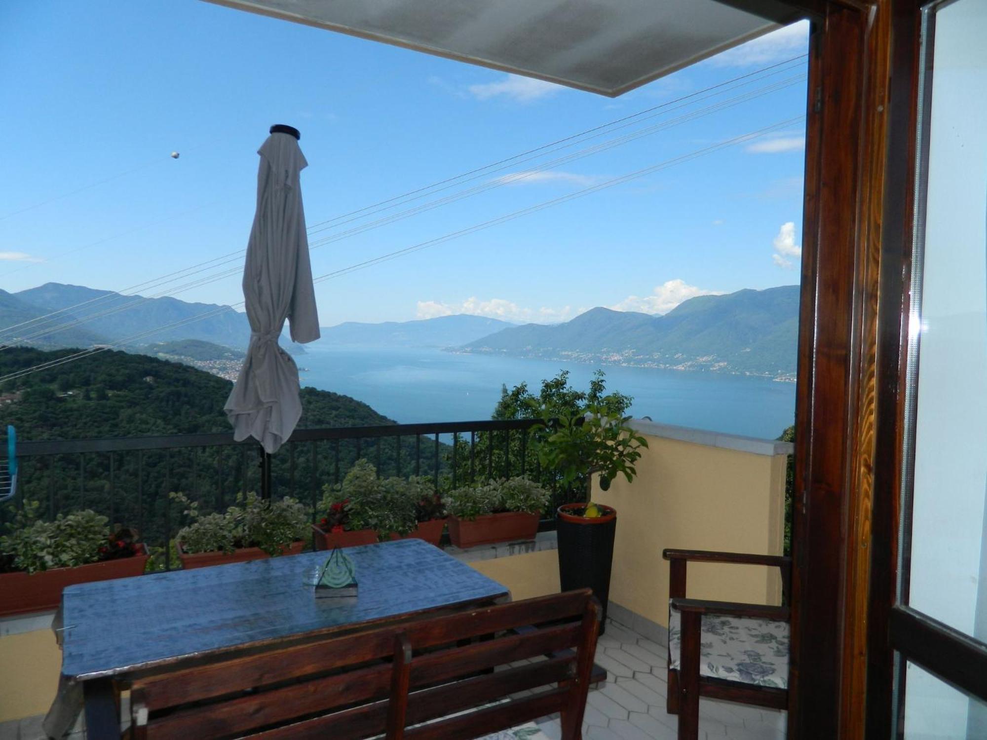 Dumenza Lago Maggiore Holiday House, Lake View, Vignone מראה חיצוני תמונה