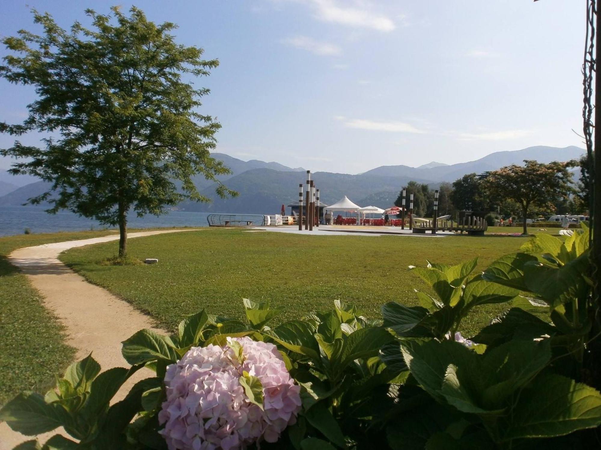 Dumenza Lago Maggiore Holiday House, Lake View, Vignone מראה חיצוני תמונה
